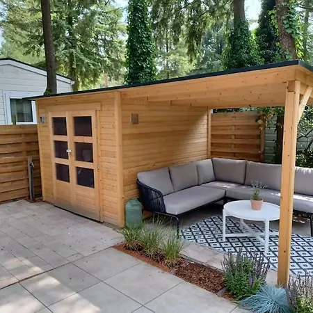 Boshuis Met Grote Tuin I Met Zwembad *