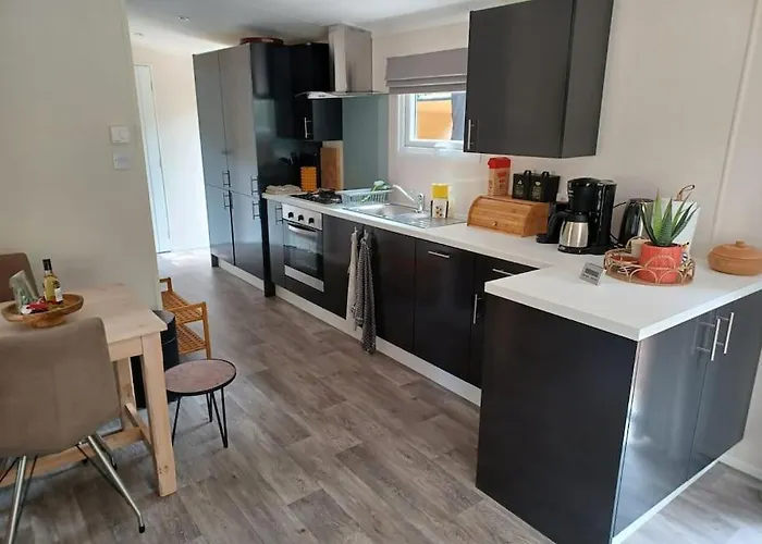 Дом отдыха Boshuis Met Grote Tuin I Met Zwembad