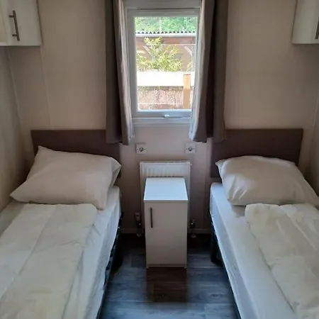 Boshuis Met Grote Tuin I Met Zwembad Nyaraló